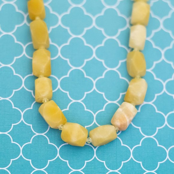 17 inch, Vintage Stone Beaded and Sterling Silver Necklace - R36 - Picture 1 of 3